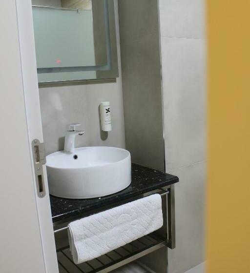 اتاق استاندارد, Sky