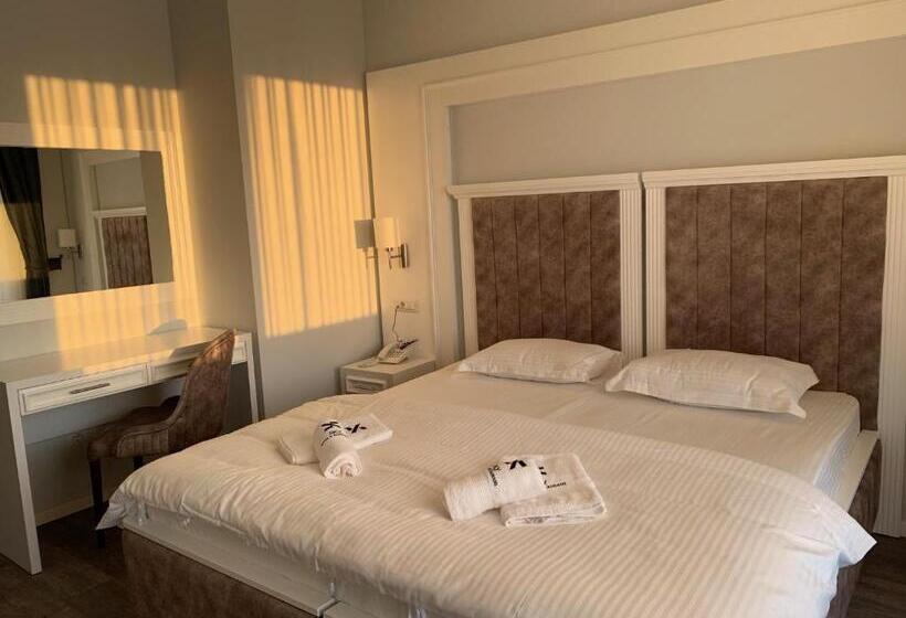 اتاق استاندارد, Sky