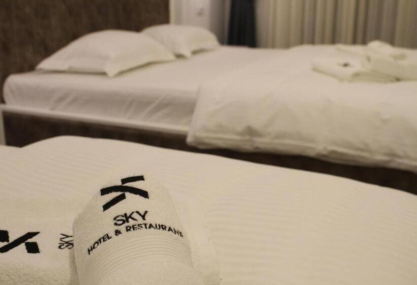 اتاق استاندارد سه تخته با بالکن, Sky