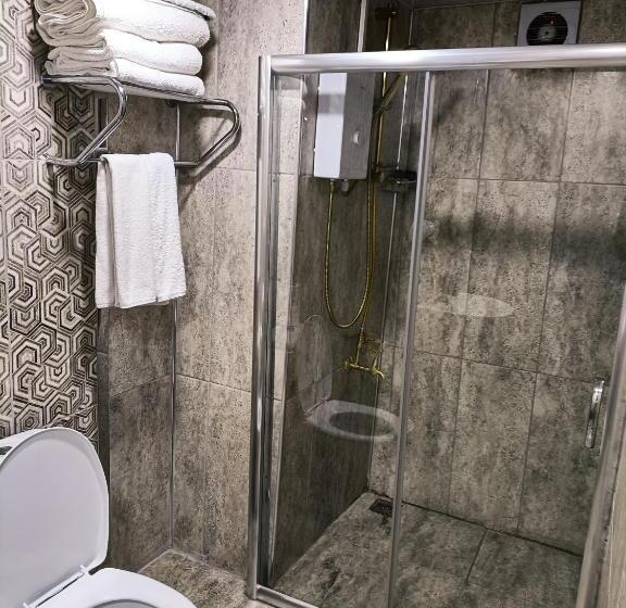 Deluxe Suite King Bed, Nahrin Hote & Art