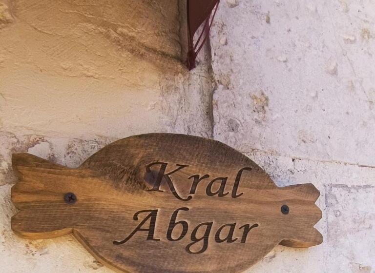 Deluxe Suite King Bed, Nahrin Hote & Art