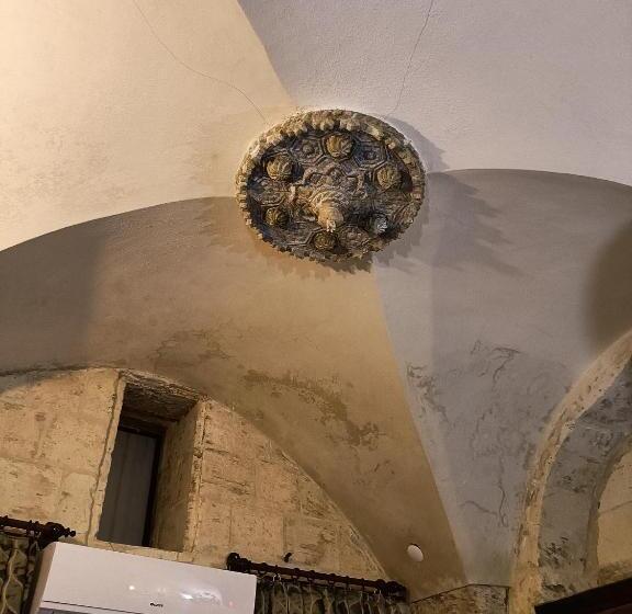 اتاق استاندارد سه نفره, Nahrin Hote & Art