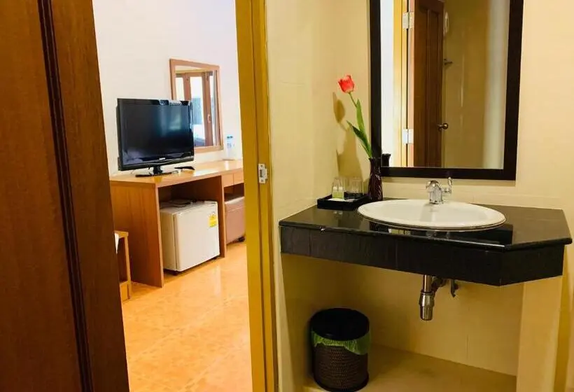 デラックススタジオ, ศรีสุภาวดีรีสอร์ท Srisupawadee Resort