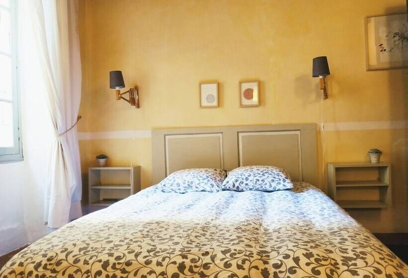 Номер Стандарт, Rue Du Château