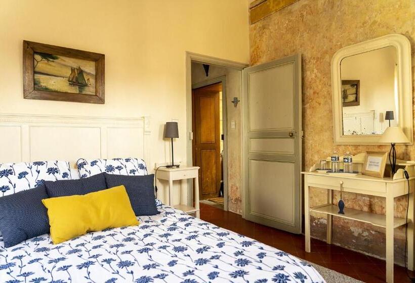 Номер Стандарт Вид на Сад, Rue Du Château