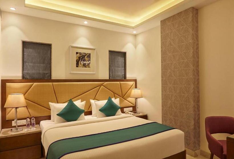 Люкс, Click Hotel Aurangabad