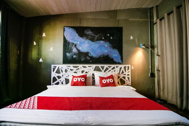 اتاق لوکس, Enter Space