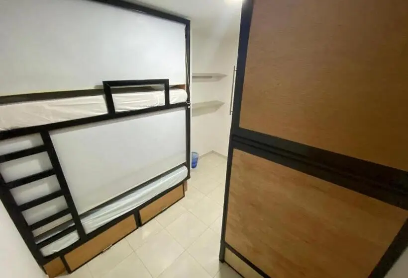 スタンダードルーム, Nueve Uno Hostel