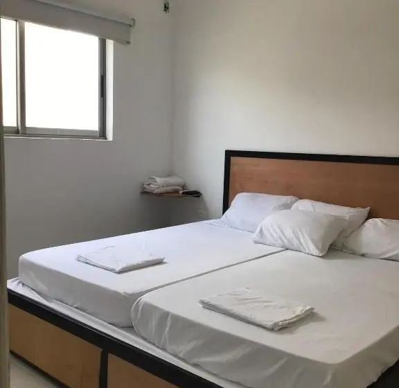 スイート, Nueve Uno Hostel