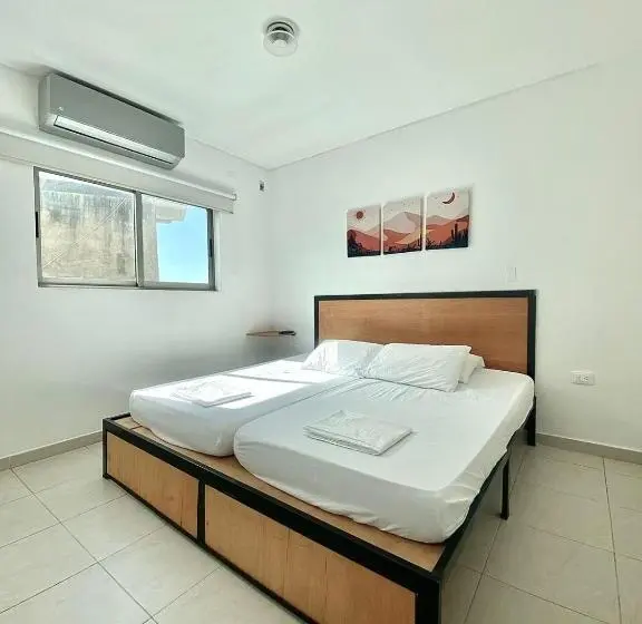 スイート, Nueve Uno Hostel