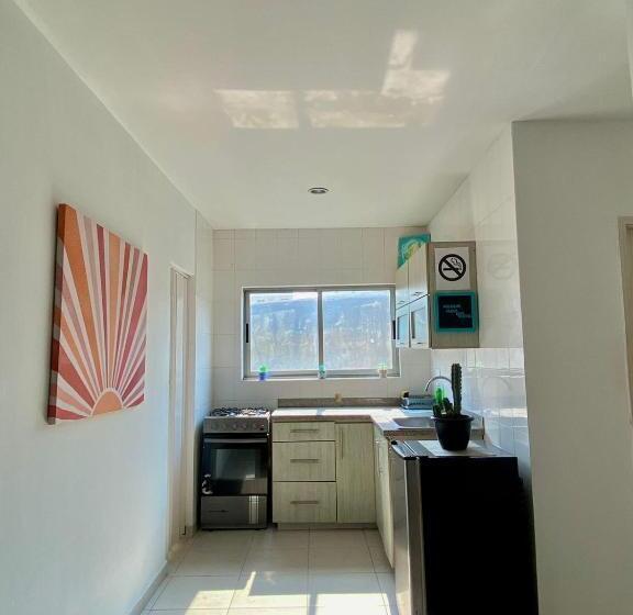 스위트, Nueve Uno Hostel