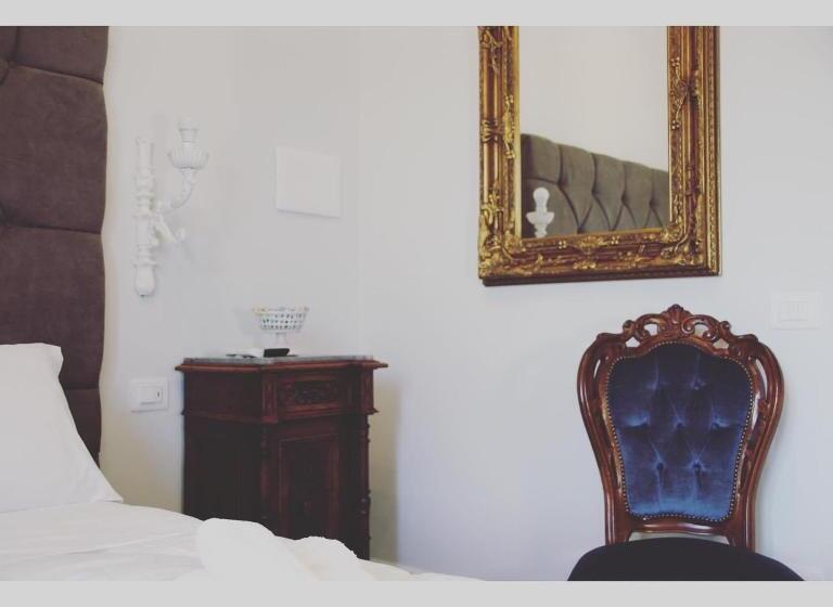 اتاق استاندارد, Palazzo Samà