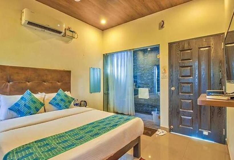 带阳台的三人标准间, Balaji Inn Baga