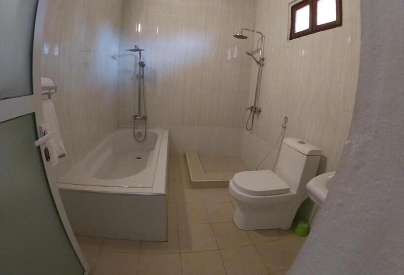 جناح عائلي, Zanpalm Boutique