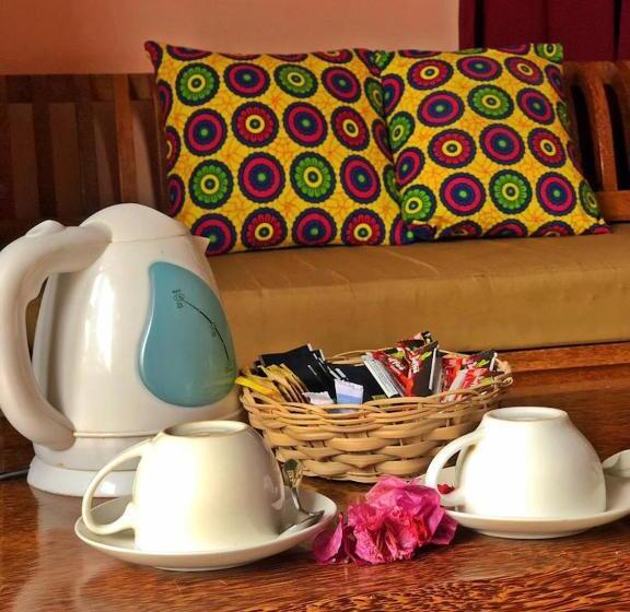 جناح عائلي, Zanpalm Boutique