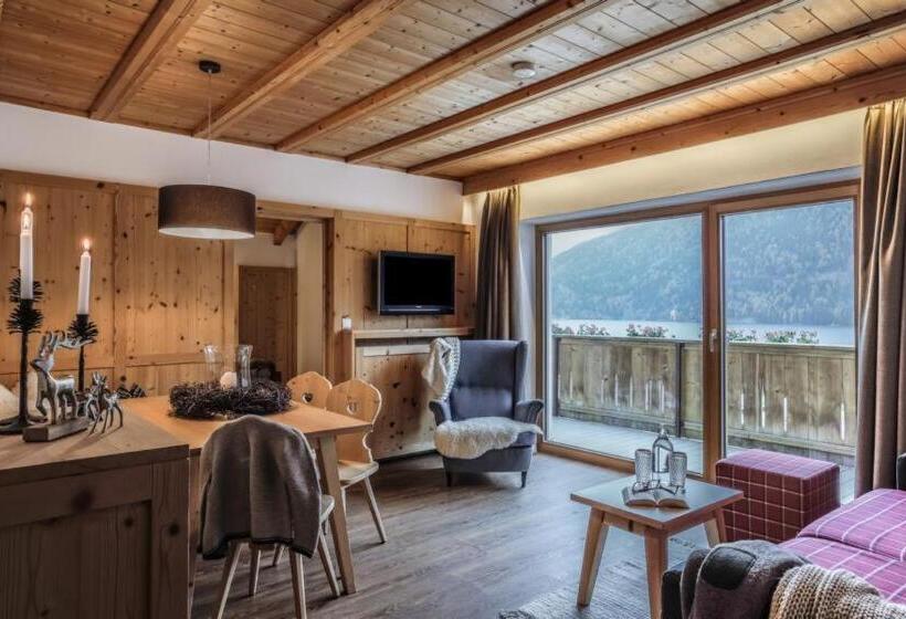 침실 2개 아파트, Auramonte