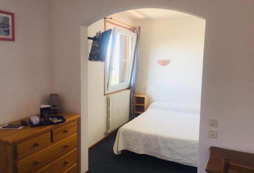 חדר סטנדרט, La Bagatelle