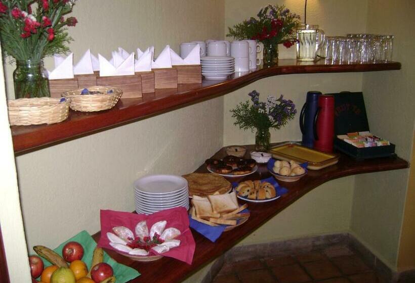 اتاق استاندارد, La Pasarela