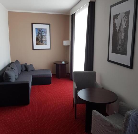 جناح, Wellness Hotel Harmonie Třeboň