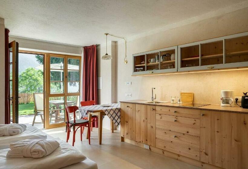 شقة غرفة واحدة, Villa Messner