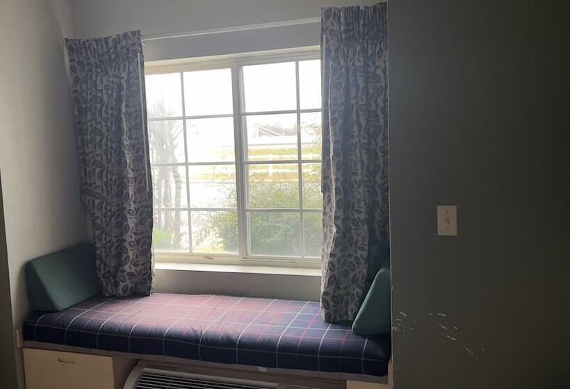 جناح, America S Best Value Inn And Suites   Jackson