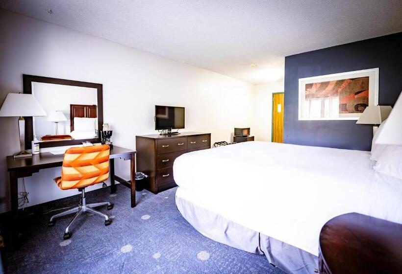 غرفة قياسية سرير كينج, Manistee Inn & Marina