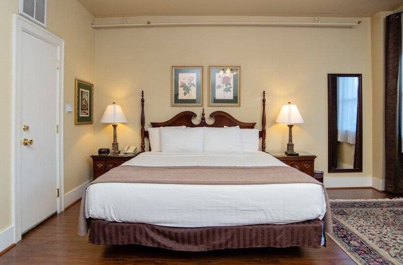 Quarto Deluxe, Marqueen