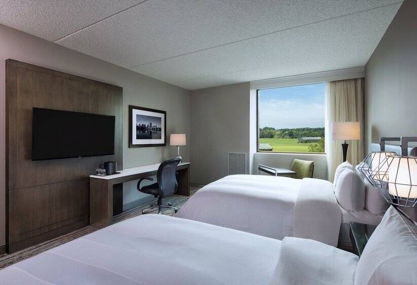 스탠다드 룸 더블 침대 2개, Marriott Cincinnati Northeast