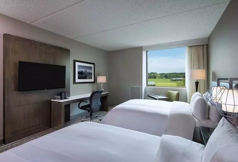 ２ダブルベッドのスタンダードルーム, Marriott Cincinnati Northeast