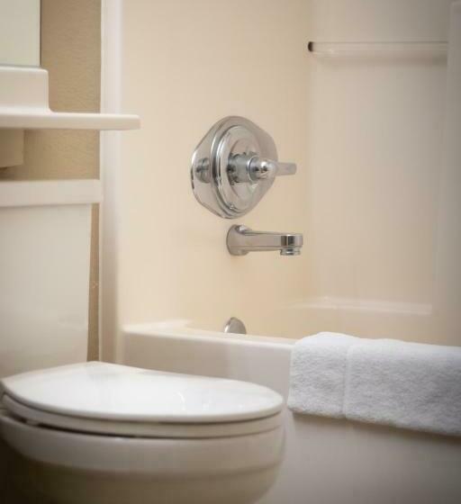 غرفة قياسية, Monument Inn & Suites