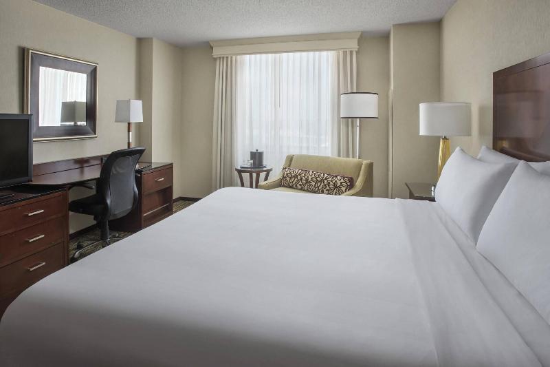带大床的标准间, Philadelphia Airport Marriott