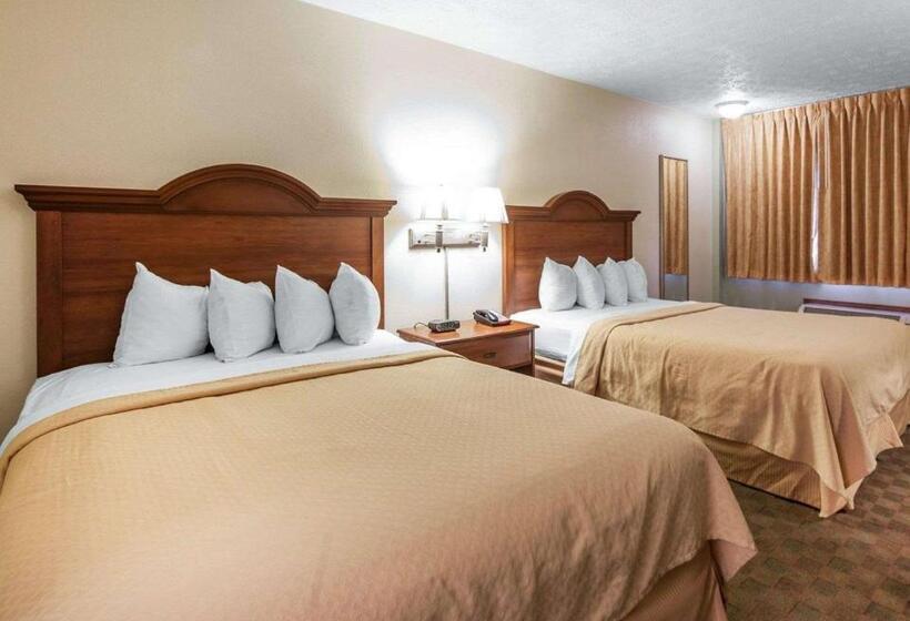 标准间, Quality Inn & Suites At Dollywood Lane