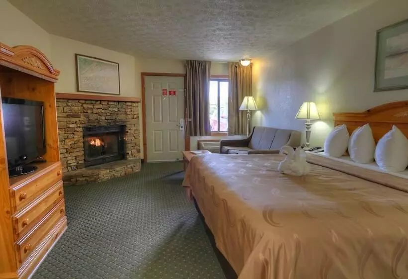 スイート, Quality Inn & Suites At Dollywood Lane