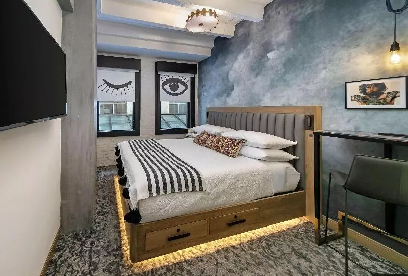 Standard-huone King-vuode, The Wayfarer Downtown La, Tapestry Collection By Hilton