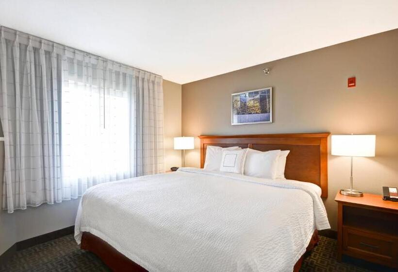 Люкс Кровать Кинг, Towneplace Suites Sioux Falls