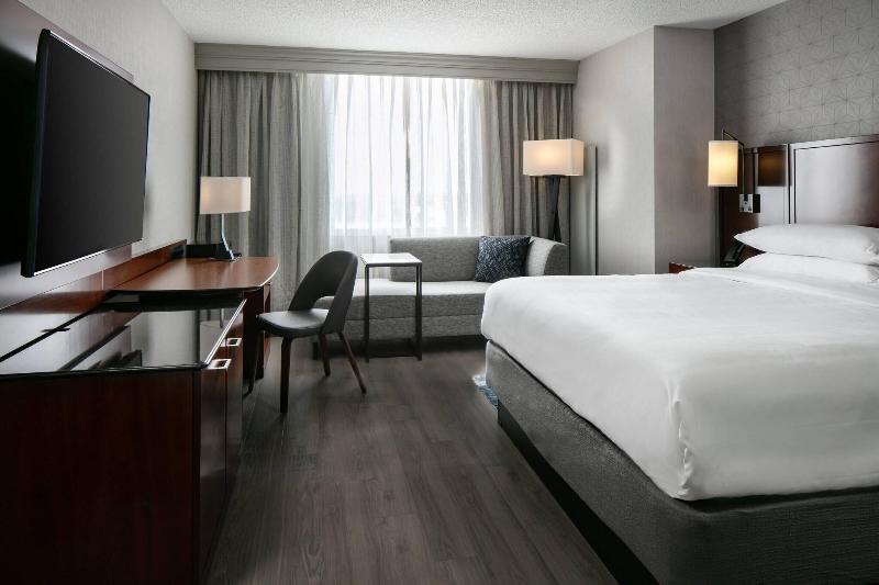 스탠다드 룸 킹사이즈 침대, West Des Moines Marriott
