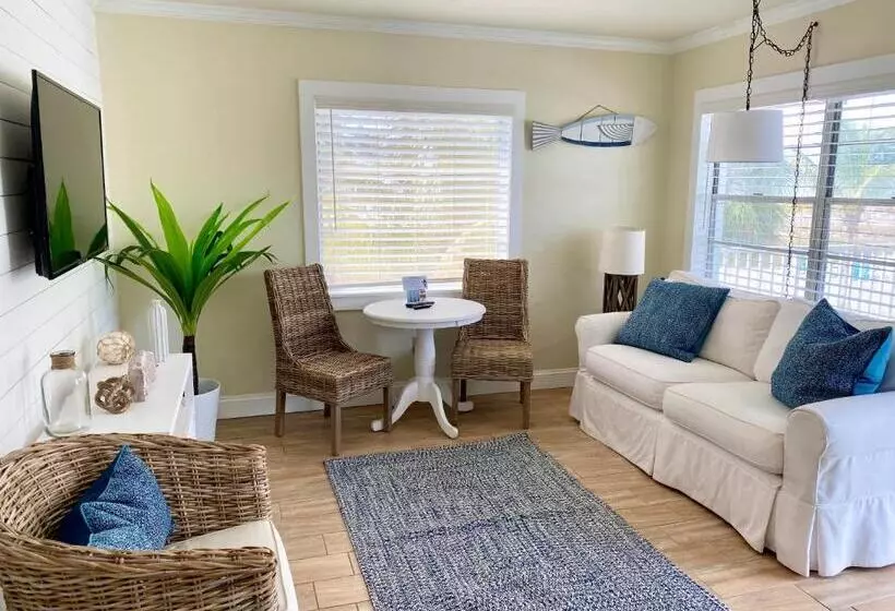 キングサイズベッドのスイートルーム, The Molloy   Treasure Island Suites & Cottages