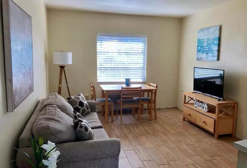 スイート, The Molloy   Treasure Island Suites & Cottages