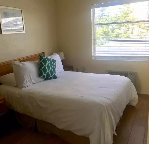 ベーシックルーム, The Molloy   Treasure Island Suites & Cottages