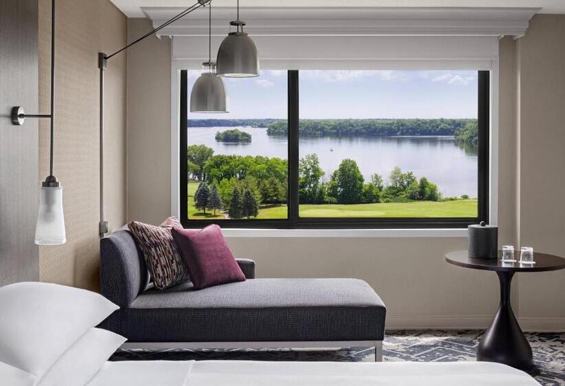 キングサイズベッドのスタンダードルーム, Ann Arbor Marriott Ypsilanti At Eagle Crest