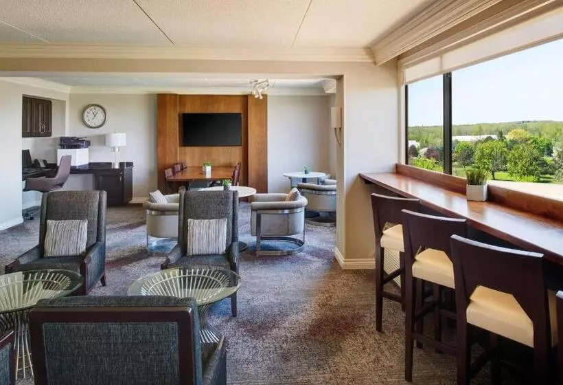 キングサイズベッドのデラックスルーム, Ann Arbor Marriott Ypsilanti At Eagle Crest