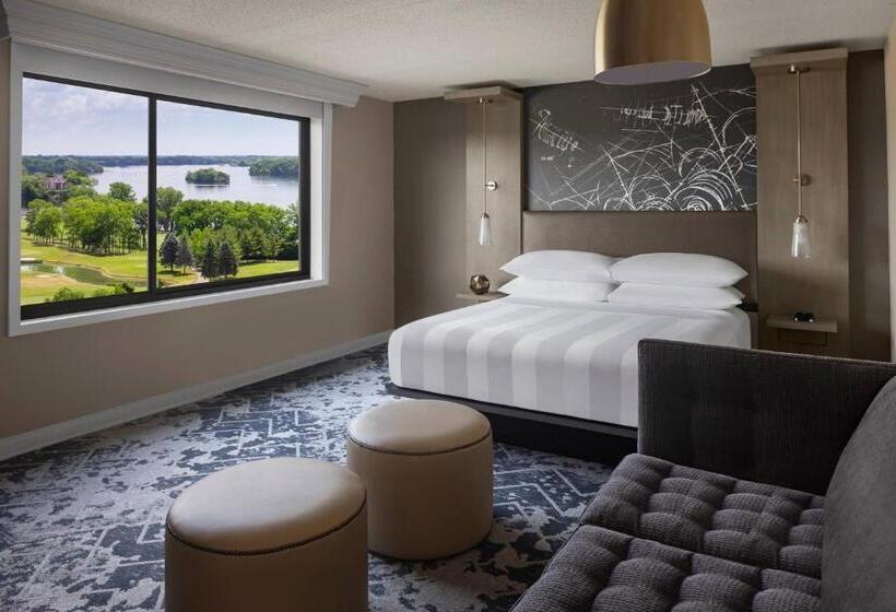 キングサイズベッドのスタンダードルーム, Ann Arbor Marriott Ypsilanti At Eagle Crest