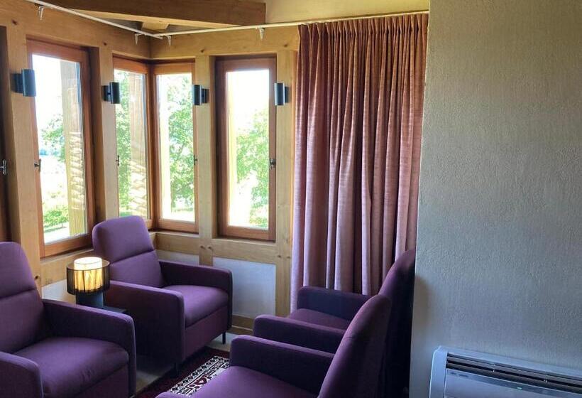 디럭스 룸, Château De Scandaillac