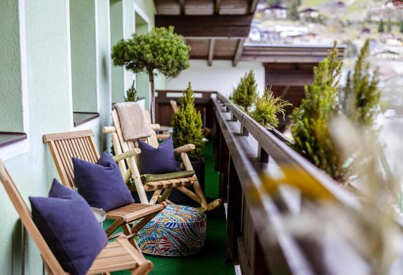 带阳台的三人标准间, Eschenhof Bed & Breakfast