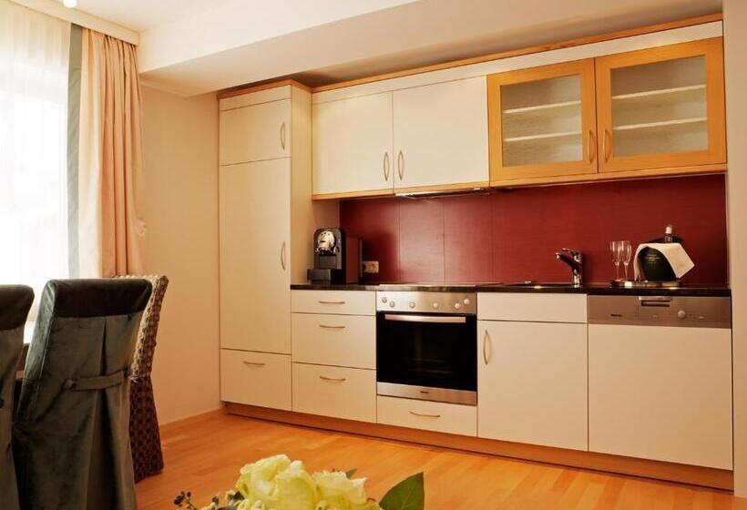 1 Szobás Apartman, Pension Grissemann