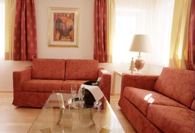 2 Szobás Apartman, Pension Grissemann