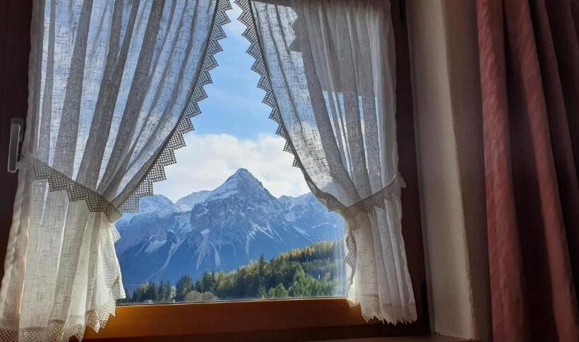 דירת חדר, Pension Appartements Via Claudia