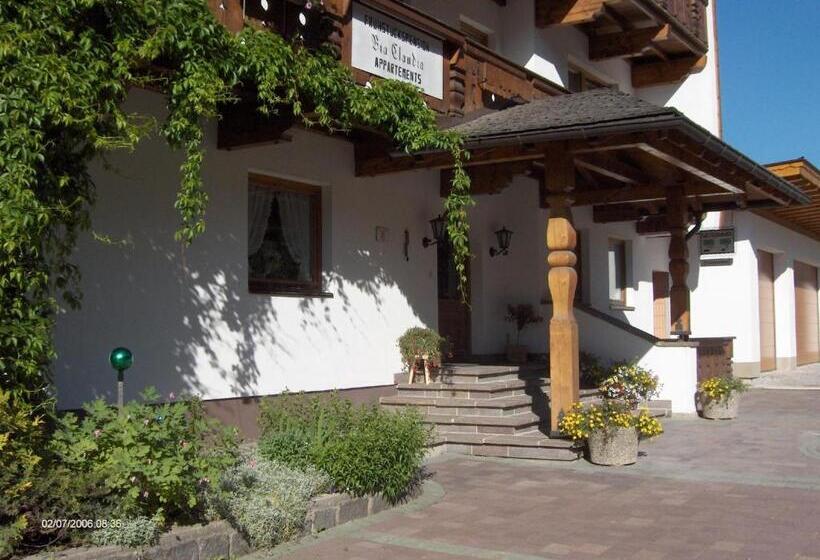 חדר סטנדרט לארבעה, Pension Appartements Via Claudia