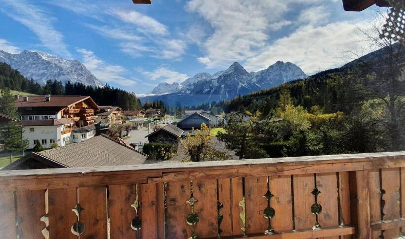 חדר סטנדרט לשלושה, Pension Appartements Via Claudia