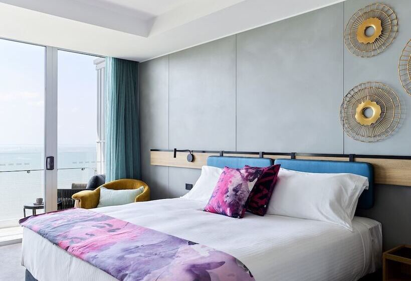 キングサイズベッドのスタンダードルーム, Crystalbrook Flynn